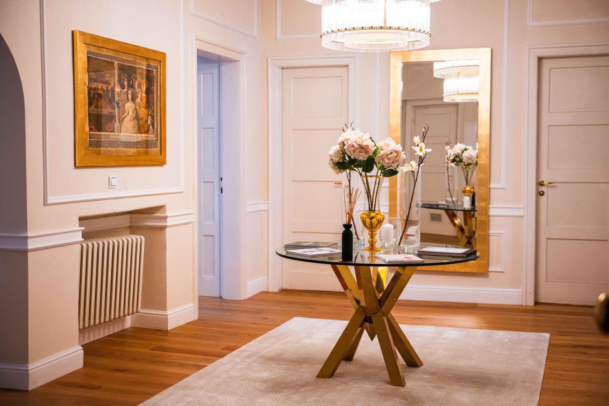 Luxury 3Bdr Suite- Maison Imperial Saraievo Exterior foto